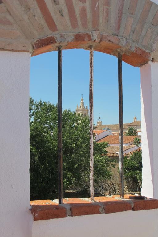 Gasthaus Casa Las Torres Medina de las Torres Exterior foto